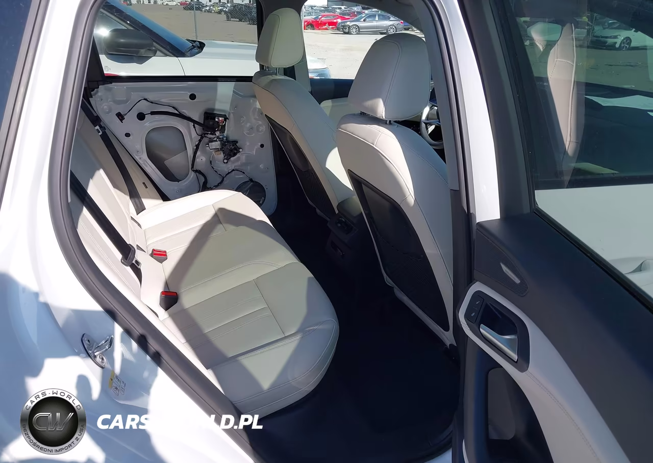 2025 Audi Q6 E-Tron Premium Plus VIN:WA122BGF3SA033784 - 8