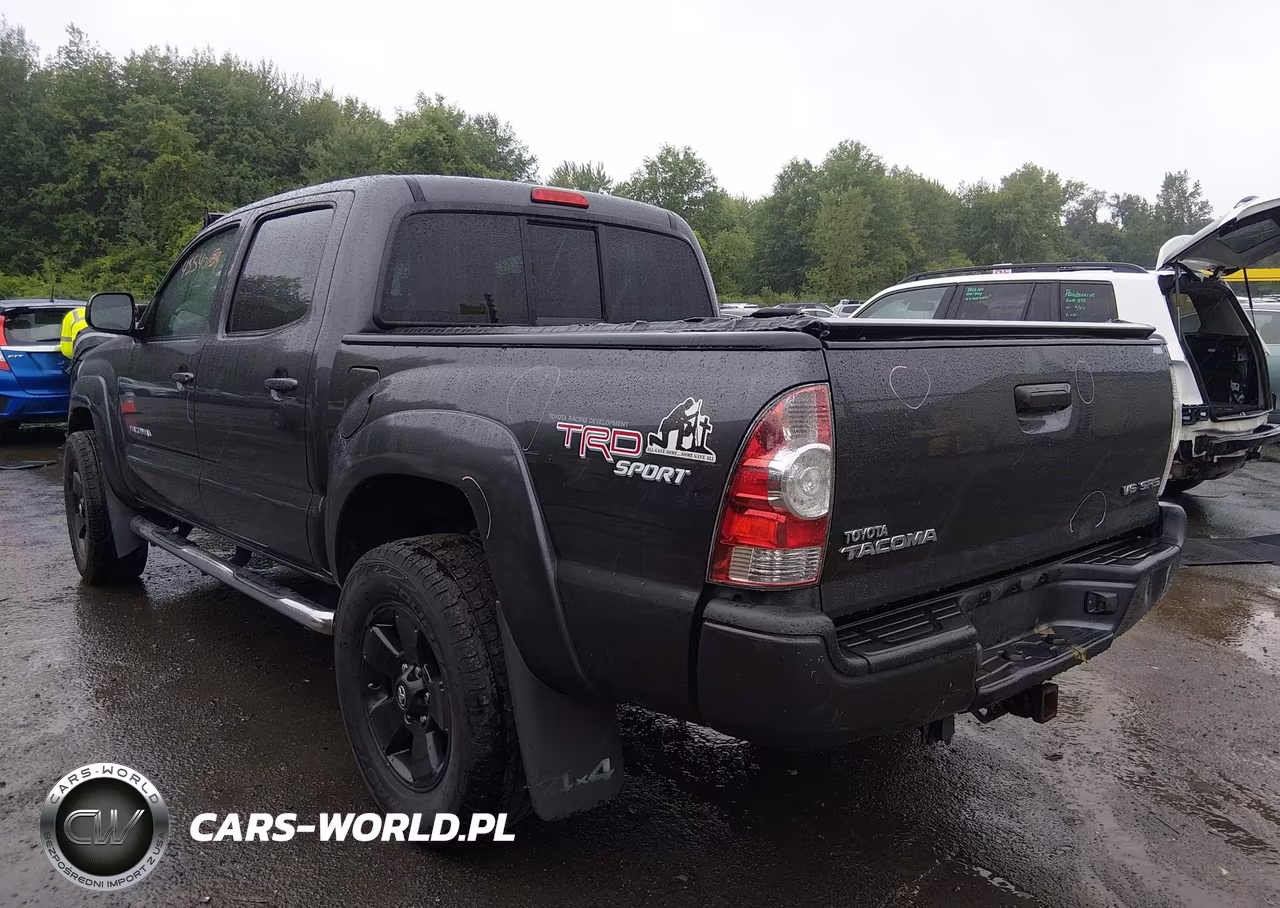 2010 Toyota Tacoma Base V6 VIN:3TMLU4EN7AM040877 - 3
