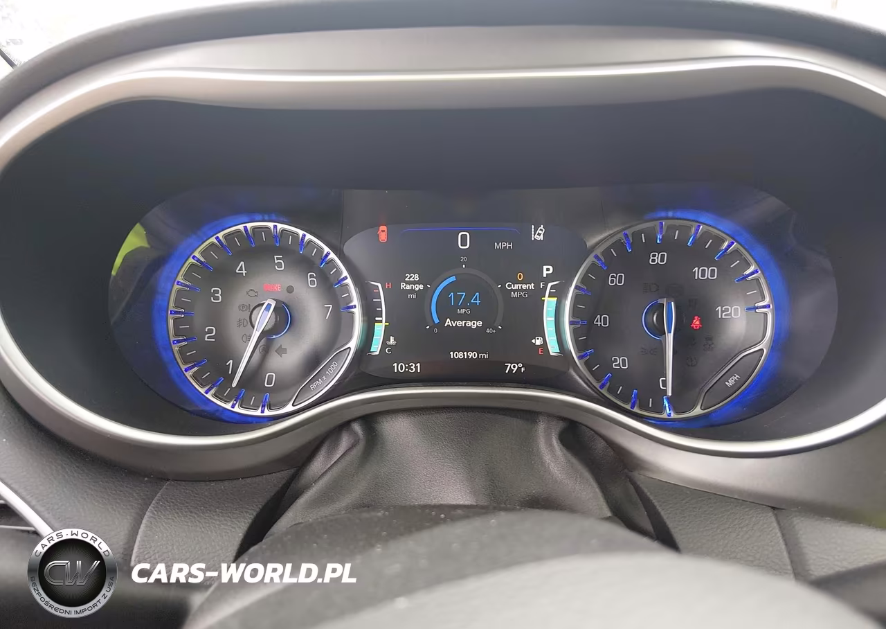 2022 Chrysler Pacifica Touring L VIN:2C4RC1BG0NR125558 - 7