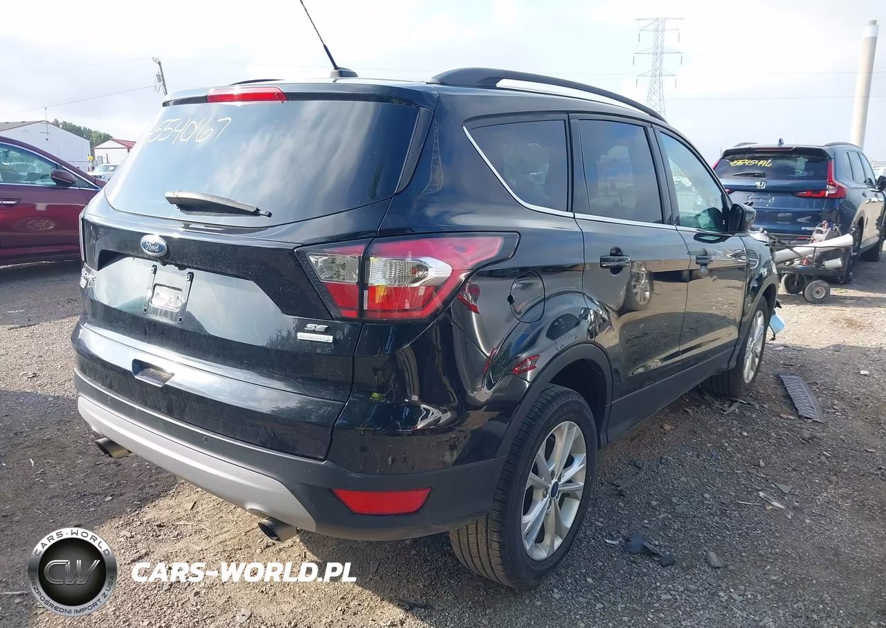 2017 Ford Escape Se VIN:1FMCU0GD2HUD49977 - 4