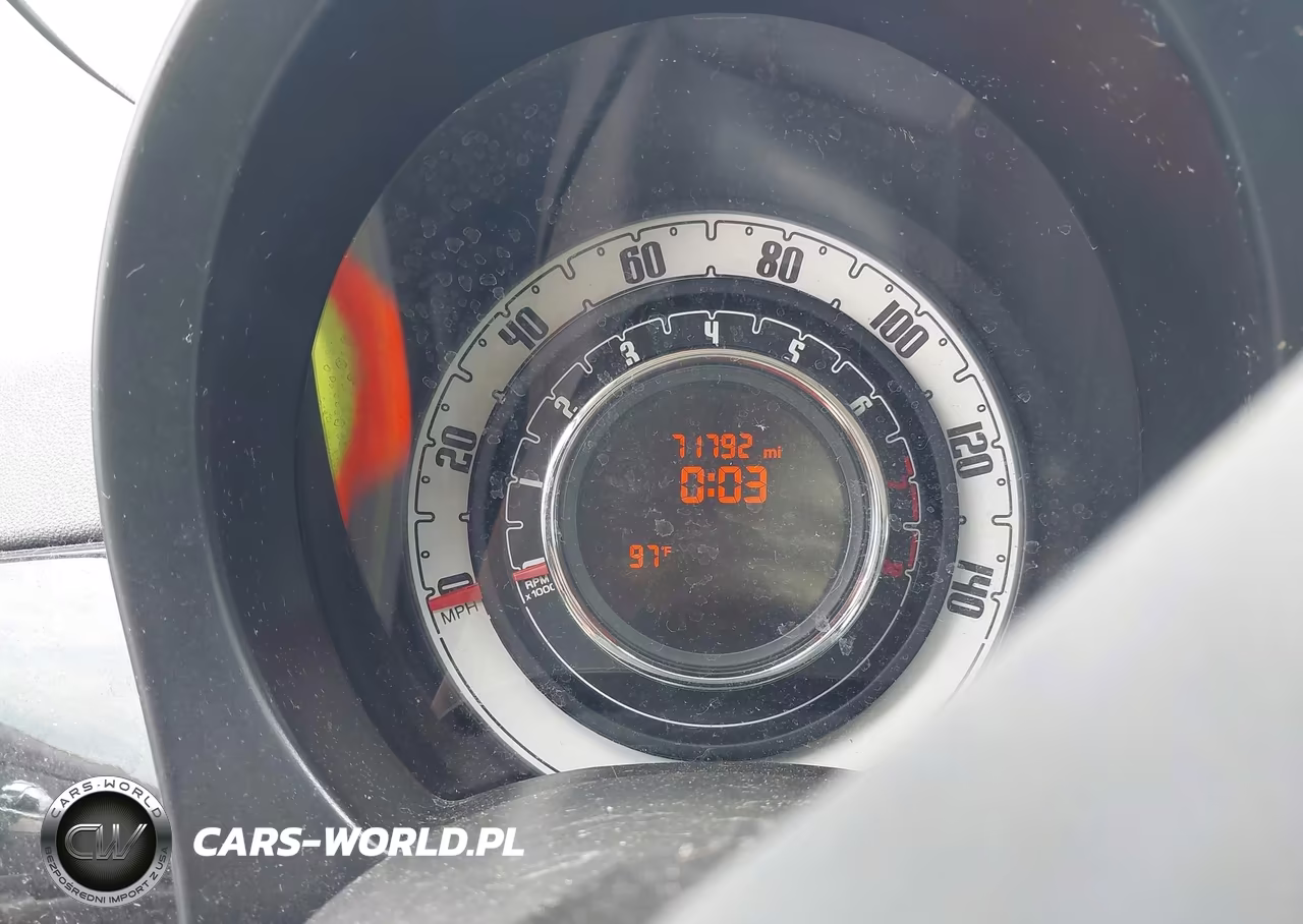 2015 Fiat 500 Pop VIN:3C3CFFAR2FT549873 - 7