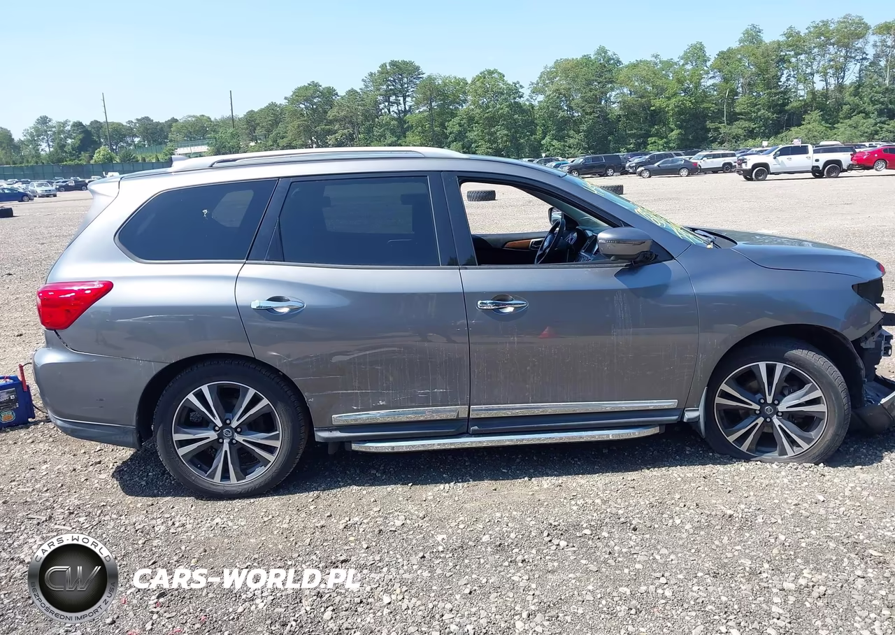 2019 Nissan Pathfinder Platinum VIN:5N1DR2MM4KC631637 - 13