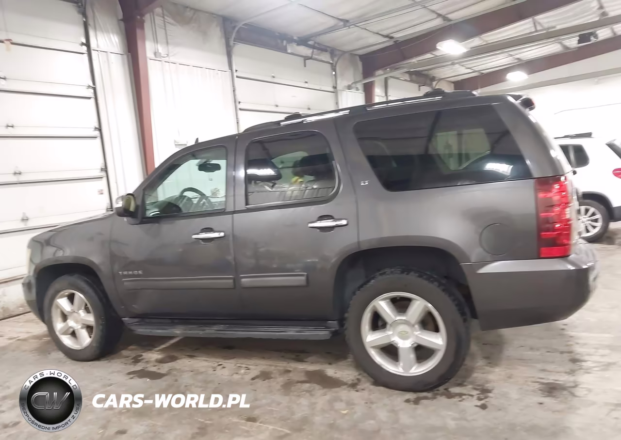 2011 Chevrolet Tahoe Lt VIN:1GNSCBE02BR297556 - 14