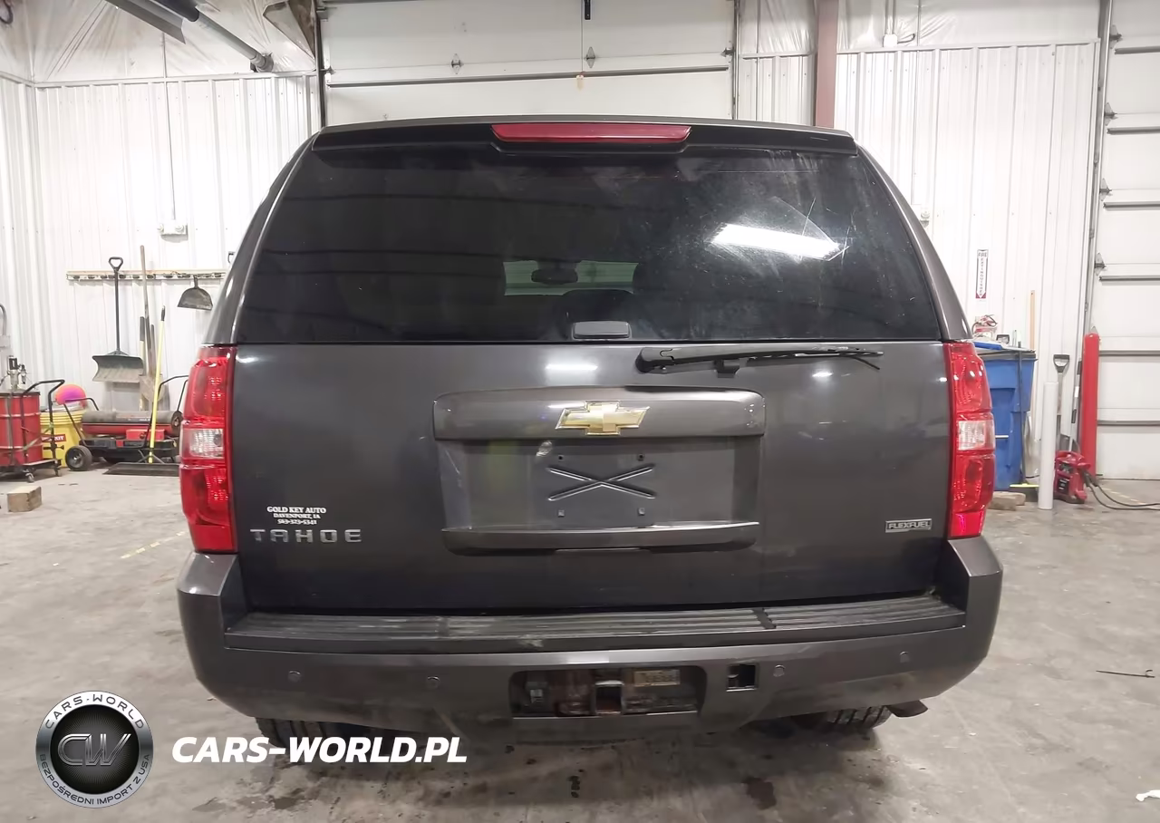 2011 Chevrolet Tahoe Lt VIN:1GNSCBE02BR297556 - 16