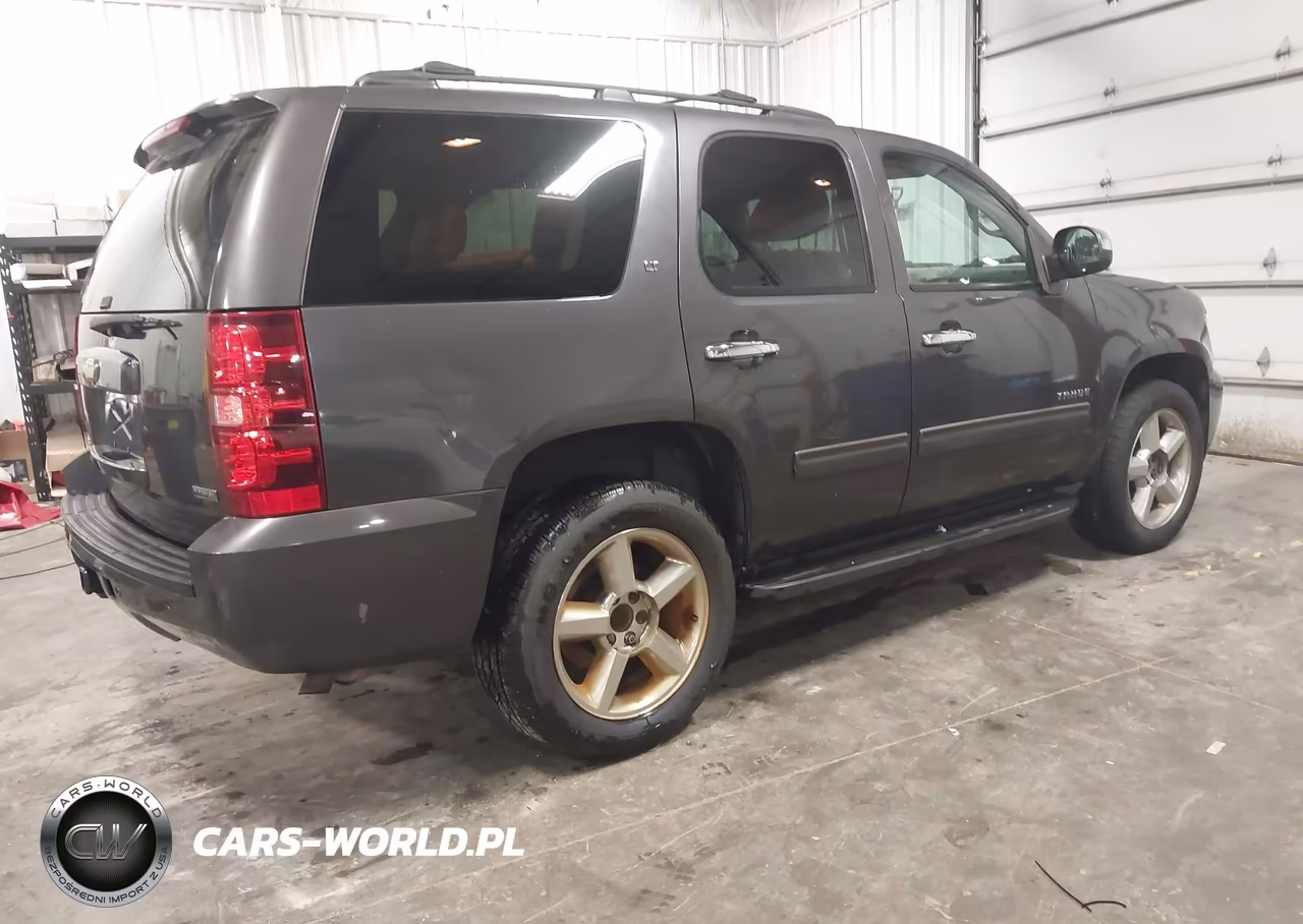 2011 Chevrolet Tahoe Lt VIN:1GNSCBE02BR297556 - 4