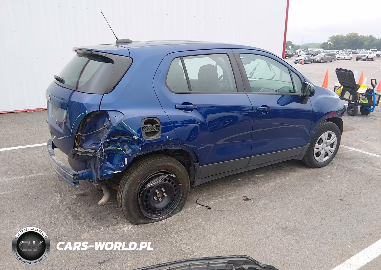 2017 Chevrolet Trax Ls VIN:3GNCJKSB8HL214633 - 4