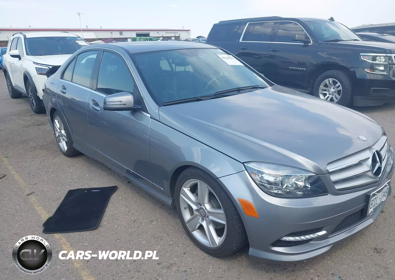 2011 Mercedes-Benz C 300 Luxury 4Matic-Sport 4Matic – zdjęcie 1 z 12