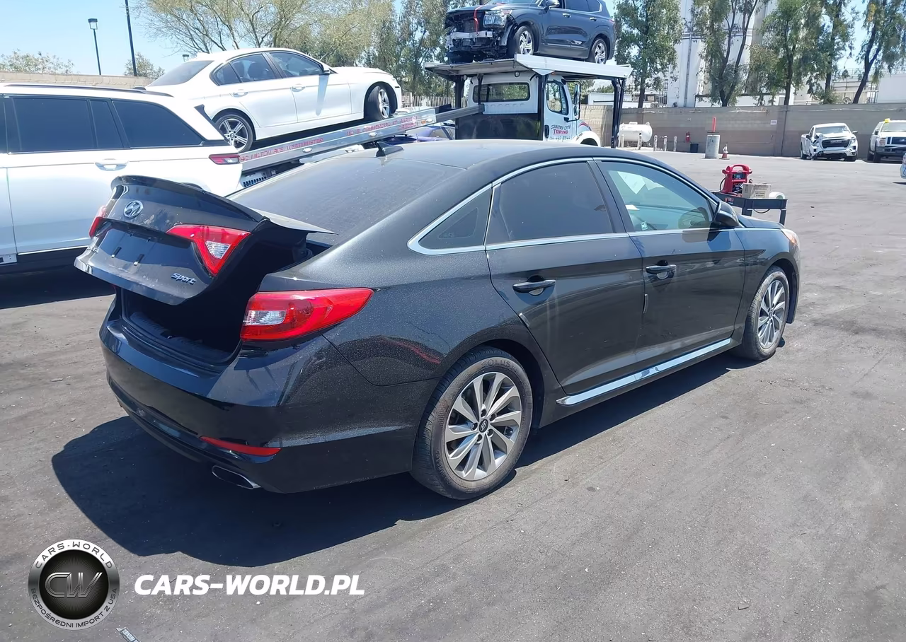 2017 Hyundai Sonata Sport VIN:5NPE34AFXHH554278 - 4