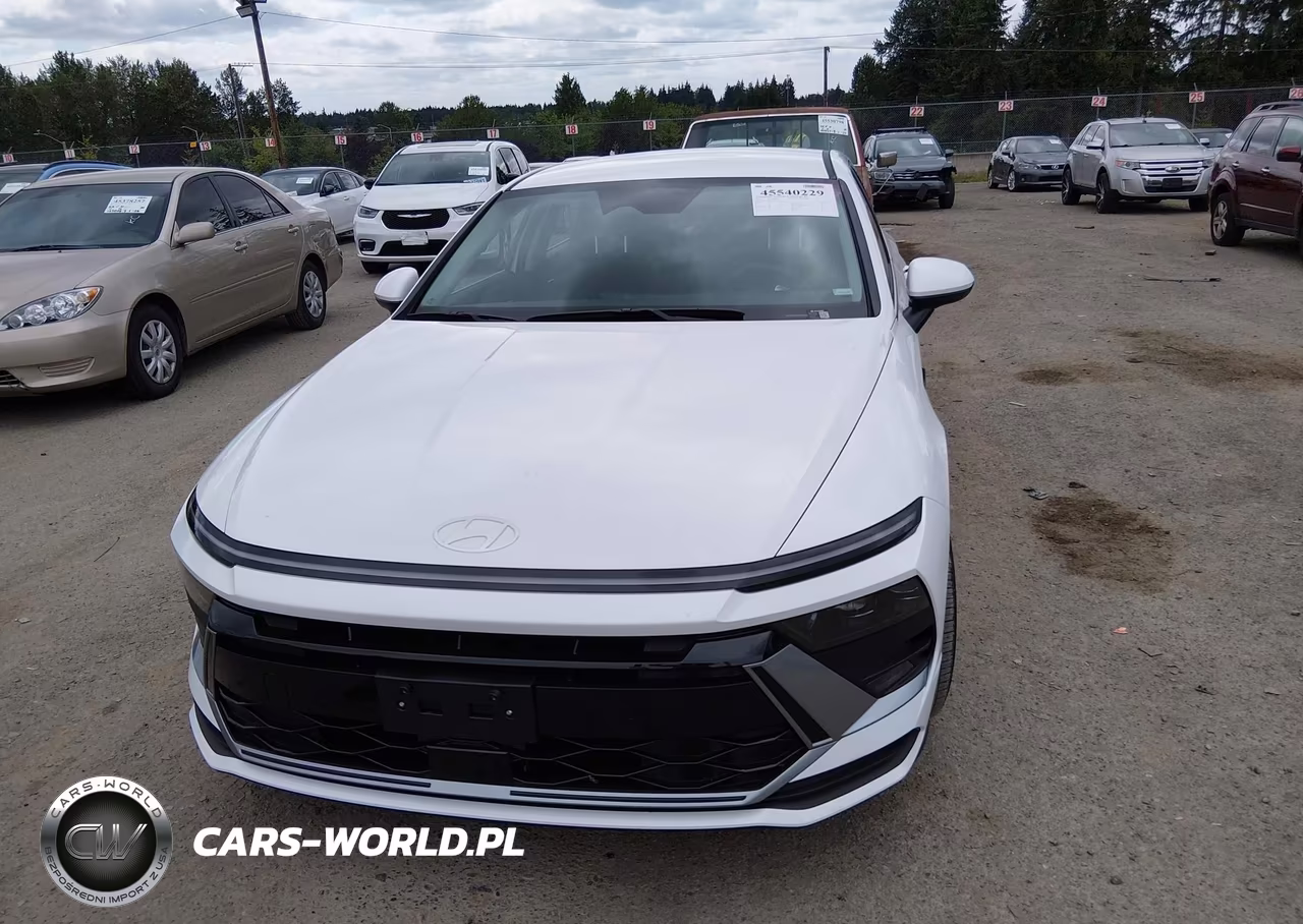 2026 Hyundai Sonata Hybrid Blue VIN:KMHL24JJ1TA163577 - 13