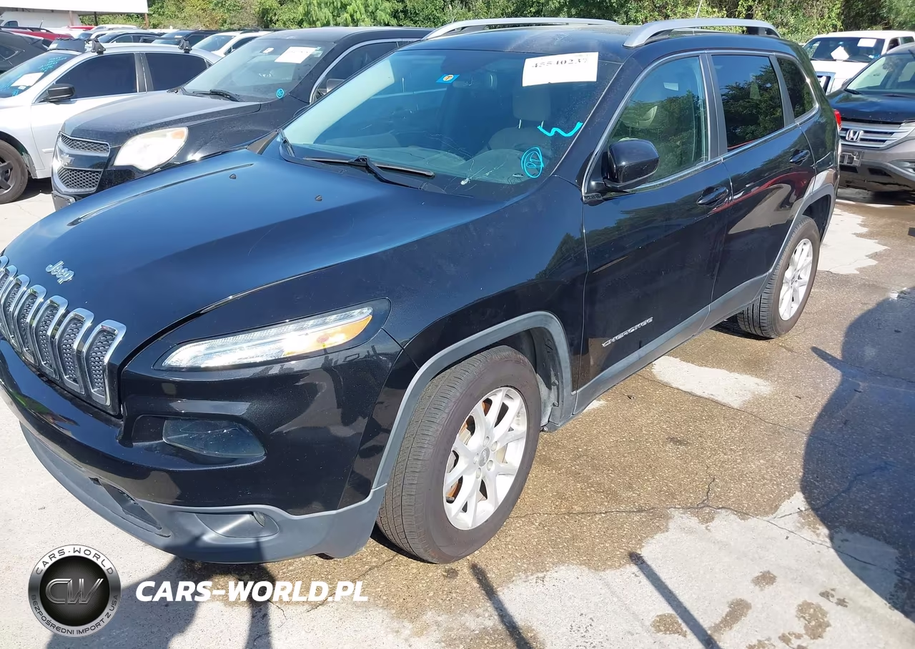 2016 Jeep Cherokee Latitude VIN:1C4PJLCB2GW352434 - 2