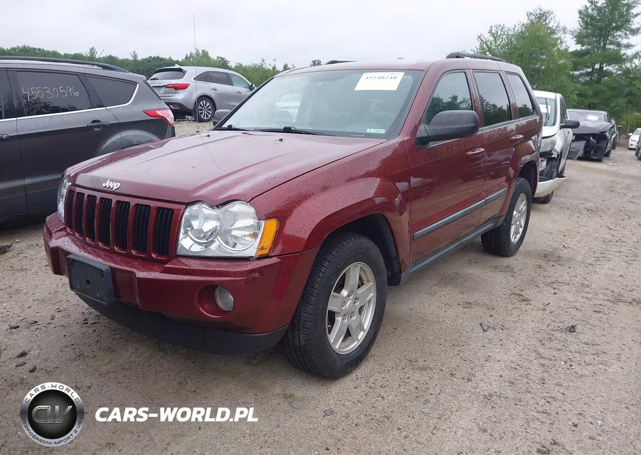 2007 Jeep Grand Cherokee Laredo VIN:1J8GR48K67C692090 - 2