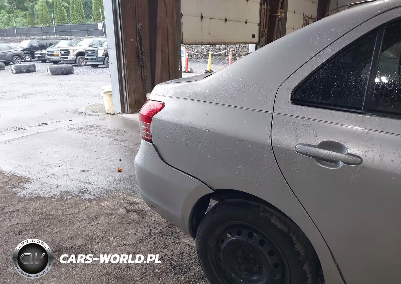 2007 Toyota Yaris VIN:JTDBT923671056265 - 12