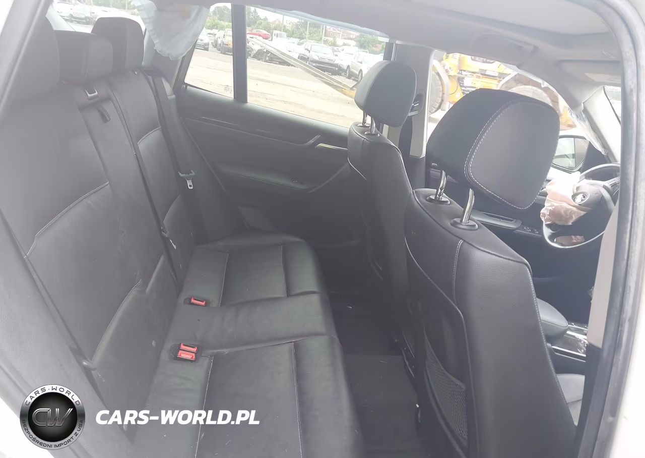 2017 BMW X3 xDrive28I VIN:5UXWX9C31H0W69310 - 8