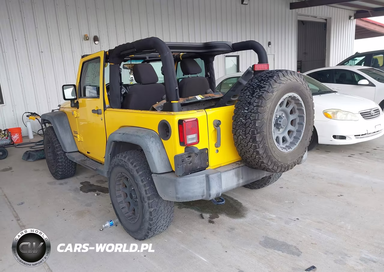 2015 Jeep Wrangler Sport VIN:1C4AJWAG2FL611607 - 3