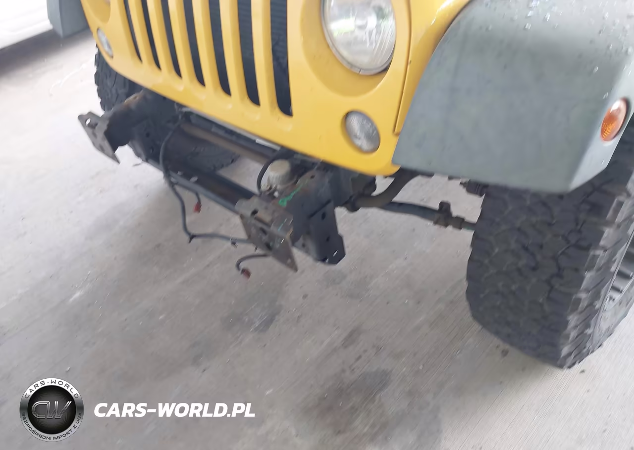 2015 Jeep Wrangler Sport VIN:1C4AJWAG2FL611607 - 6