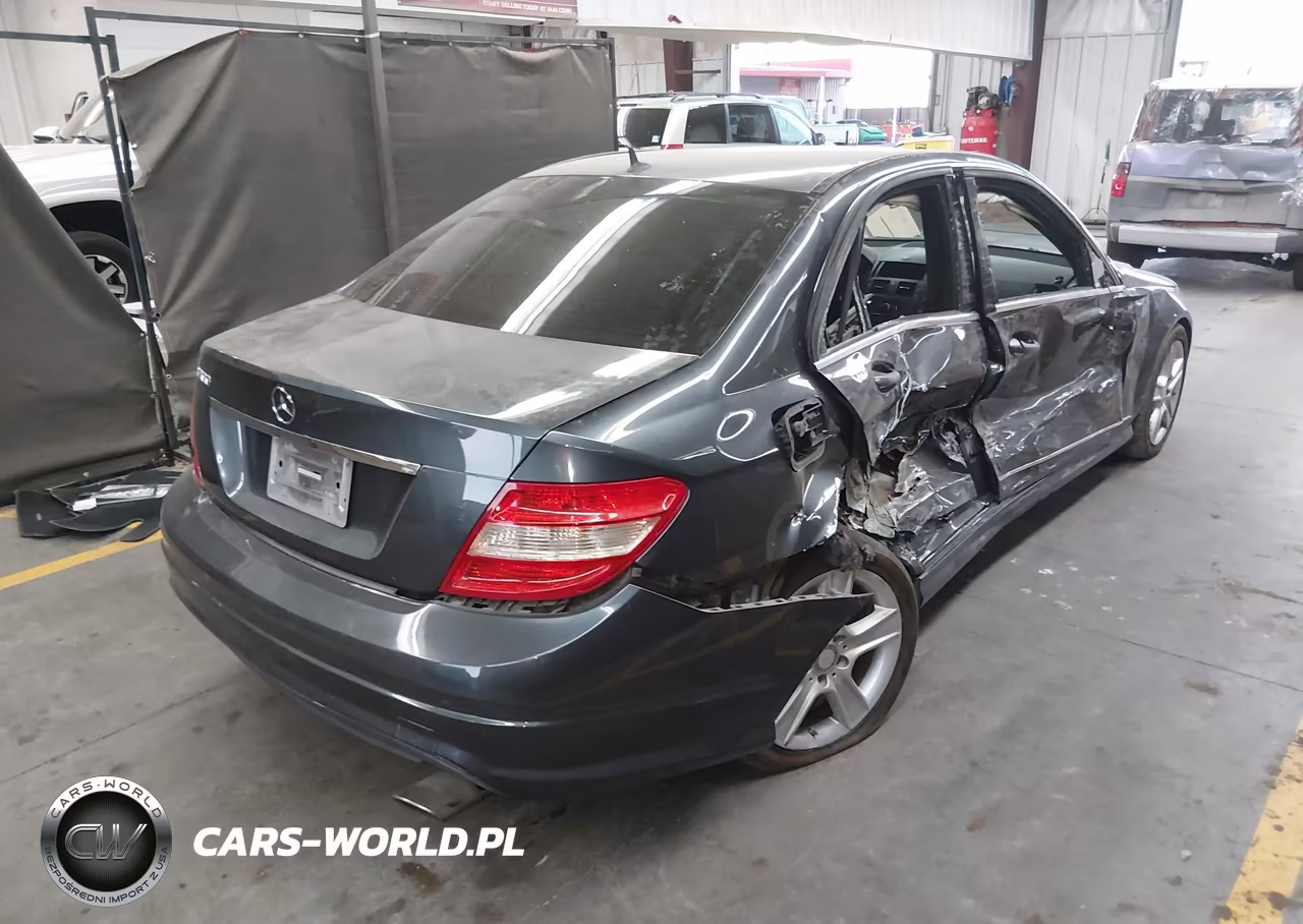 2011 Mercedes-Benz C 300 Sport VIN:WDDGF5EB1BA522630 - 4