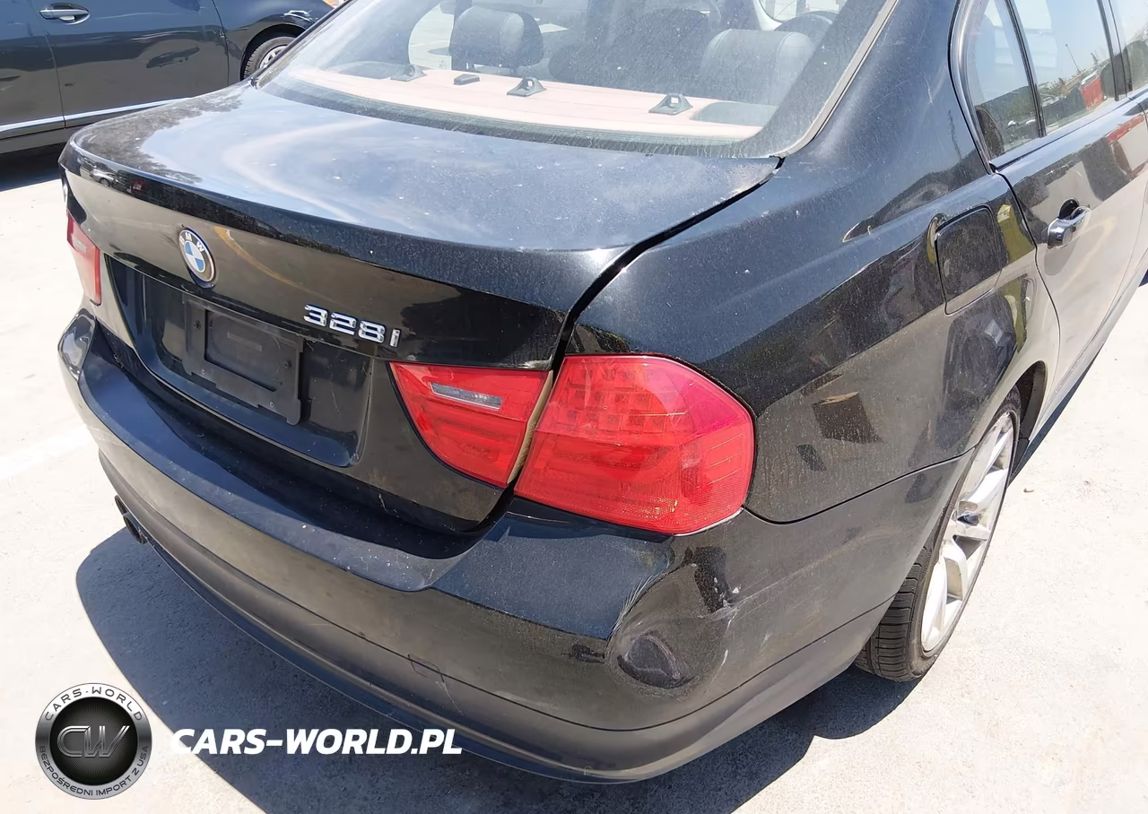 2011 BMW 328I VIN:WBAPH7G53BNN02358 - 12
