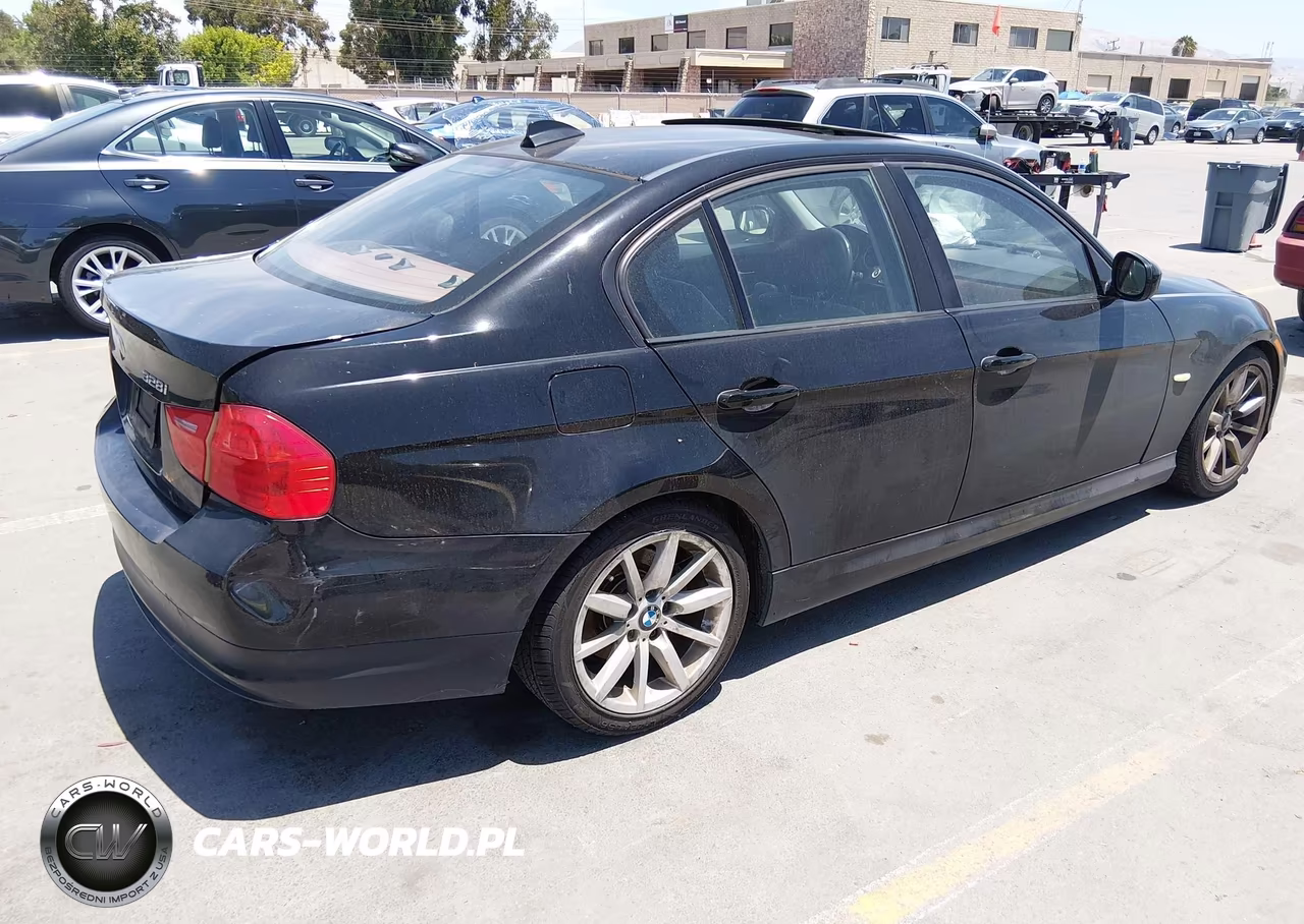 2011 BMW 328I VIN:WBAPH7G53BNN02358 - 4