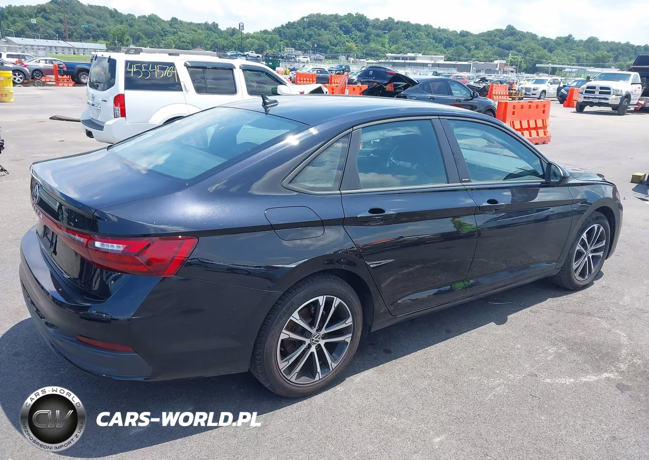 2025 Volkswagen Jetta 1.5T Sport VIN:3VWBX7BU6SM058365 - 4