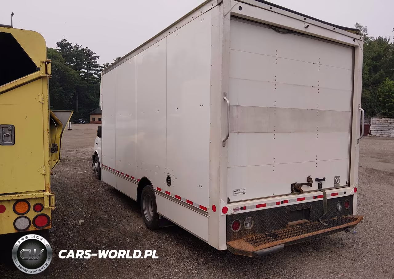 2023 Chevrolet Express Cutaway 4500 Van VIN:1HA6GVF74PN011146 - 3
