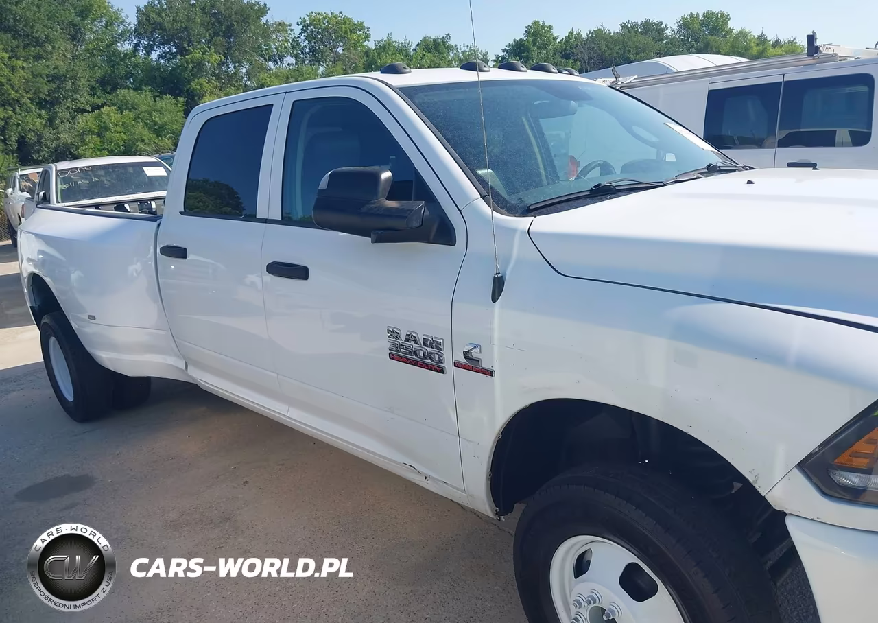 2017 Ram 3500 Tradesman 4X4 8' Box VIN:3C63RRGL9HG677649 - 14