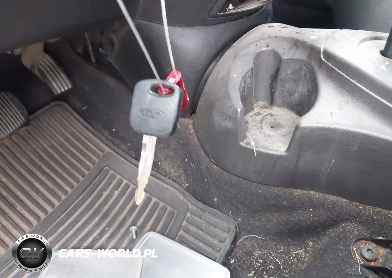 2005 Ford Focus Zx3 VIN:3FAFP31N55R119080 - 11