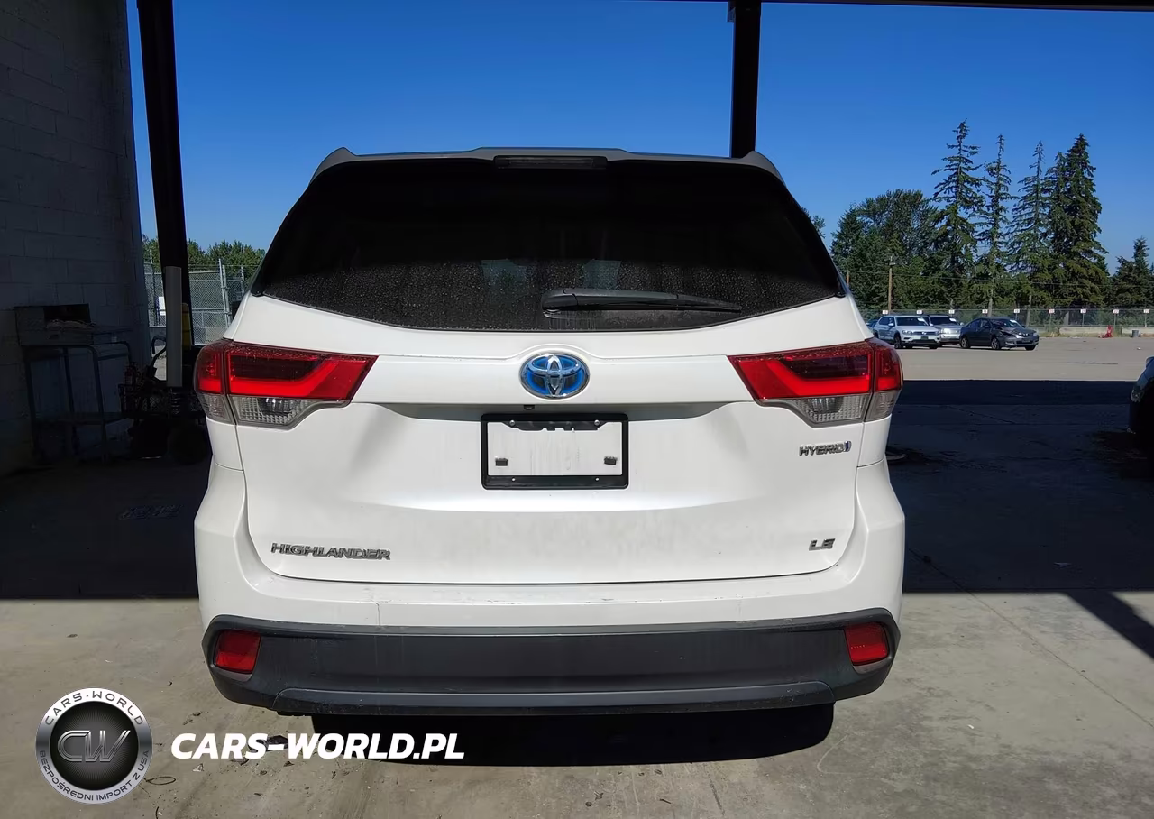 2018 Toyota Highlander Hybrid Le VIN:5TDBGRFH5JS051109 - 16