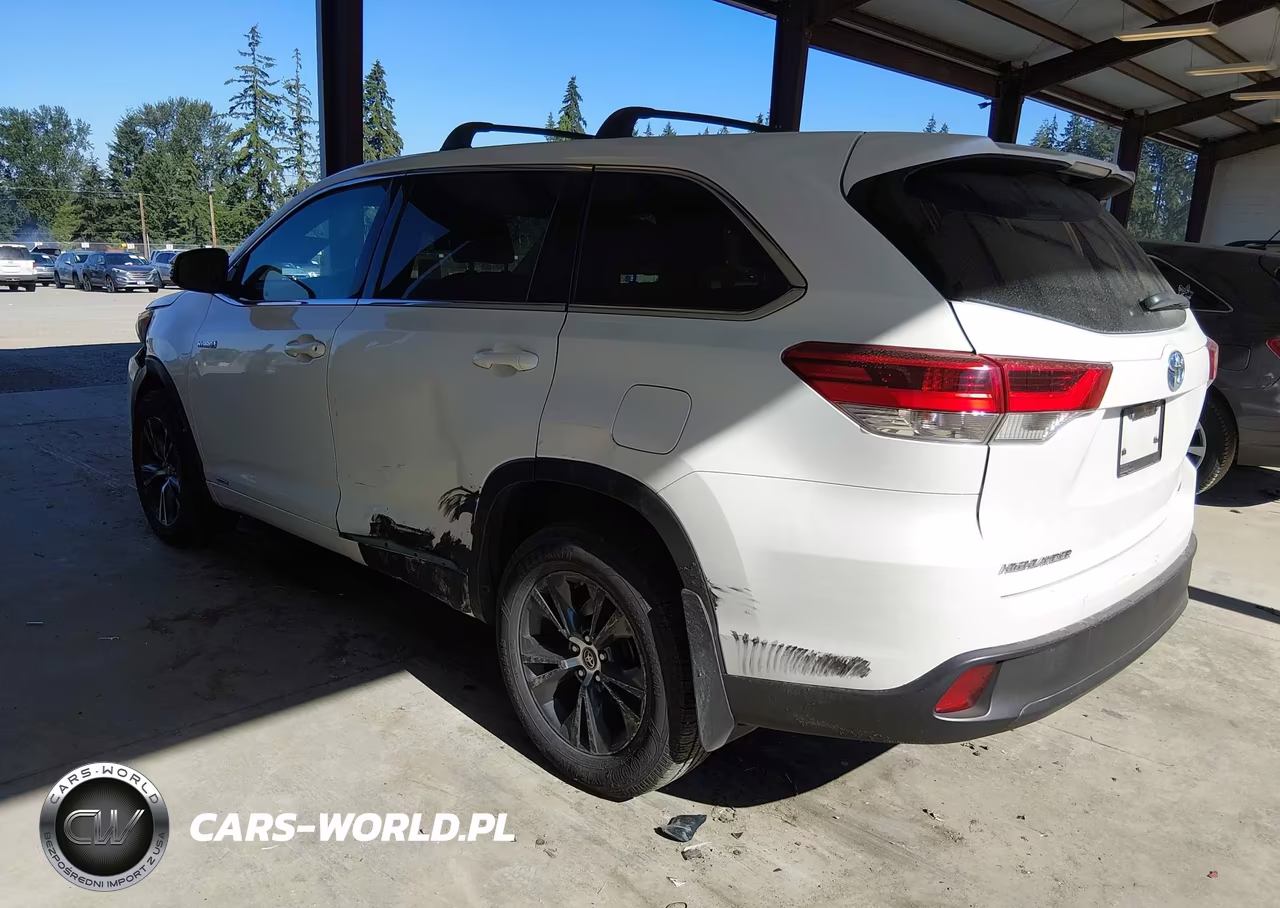2018 Toyota Highlander Hybrid Le VIN:5TDBGRFH5JS051109 - 3