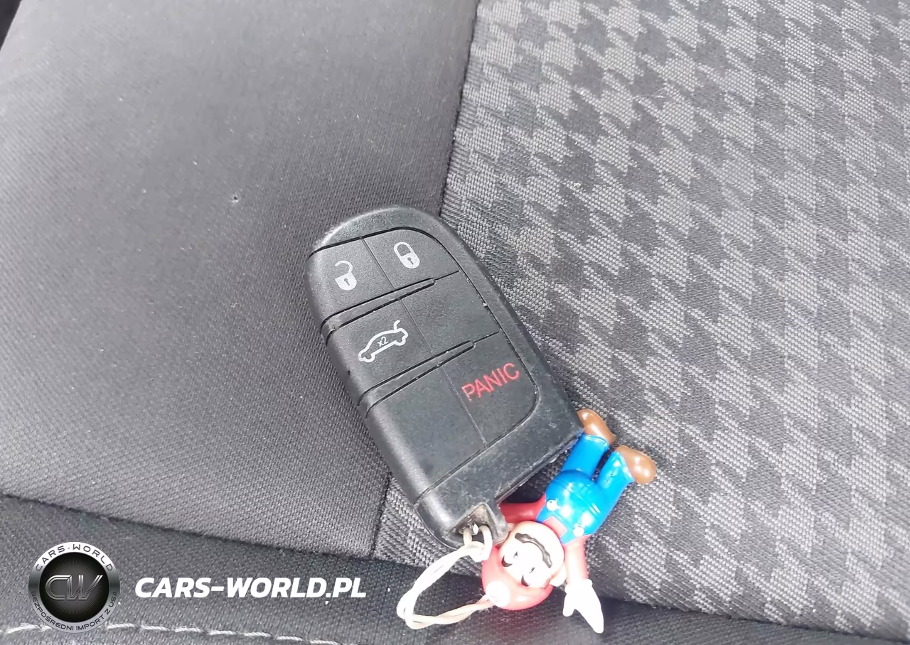 2015 Dodge Challenger Sxt VIN:2C3CDZAGXFH732825 - 11