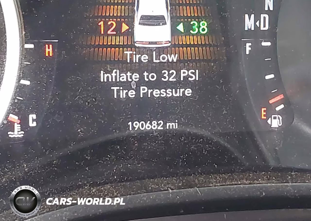 2015 Dodge Challenger Sxt VIN:2C3CDZAGXFH732825 - 7