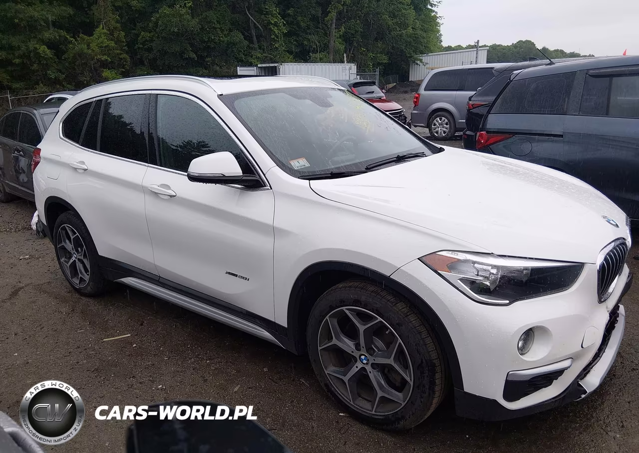 2018 BMW X1 xDrive28I VIN:WBXHT3C37J5F92332 - 13