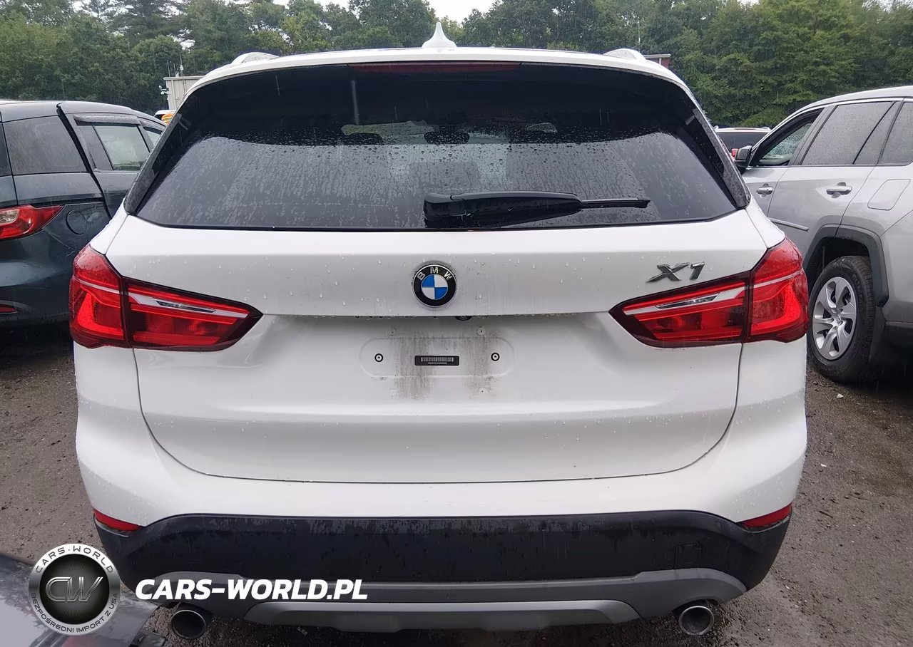 2018 BMW X1 xDrive28I VIN:WBXHT3C37J5F92332 - 16