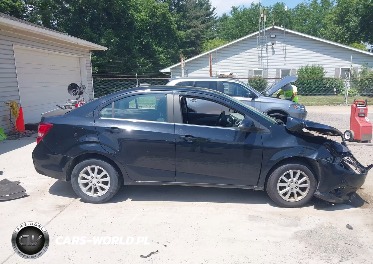 2018 Chevrolet Sonic Lt Auto VIN:1G1JD5SH7J4109079 - 14