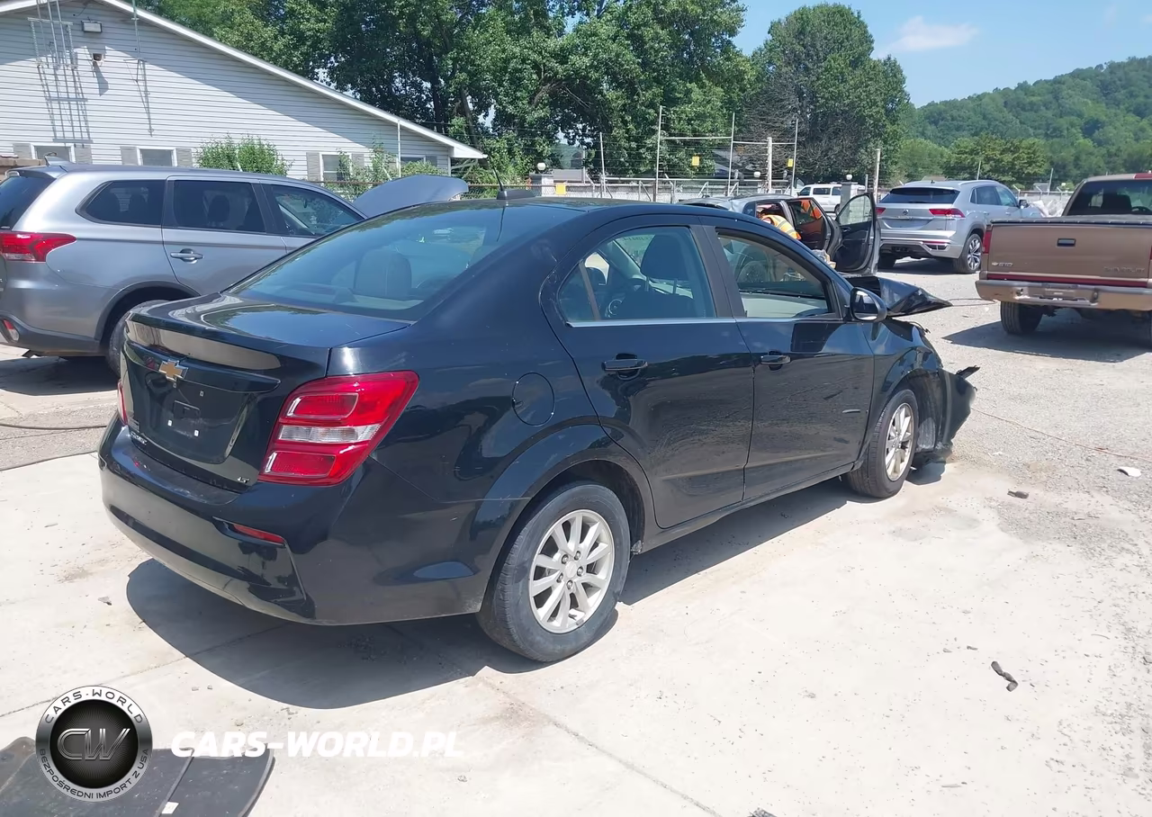 2018 Chevrolet Sonic Lt Auto VIN:1G1JD5SH7J4109079 - 4