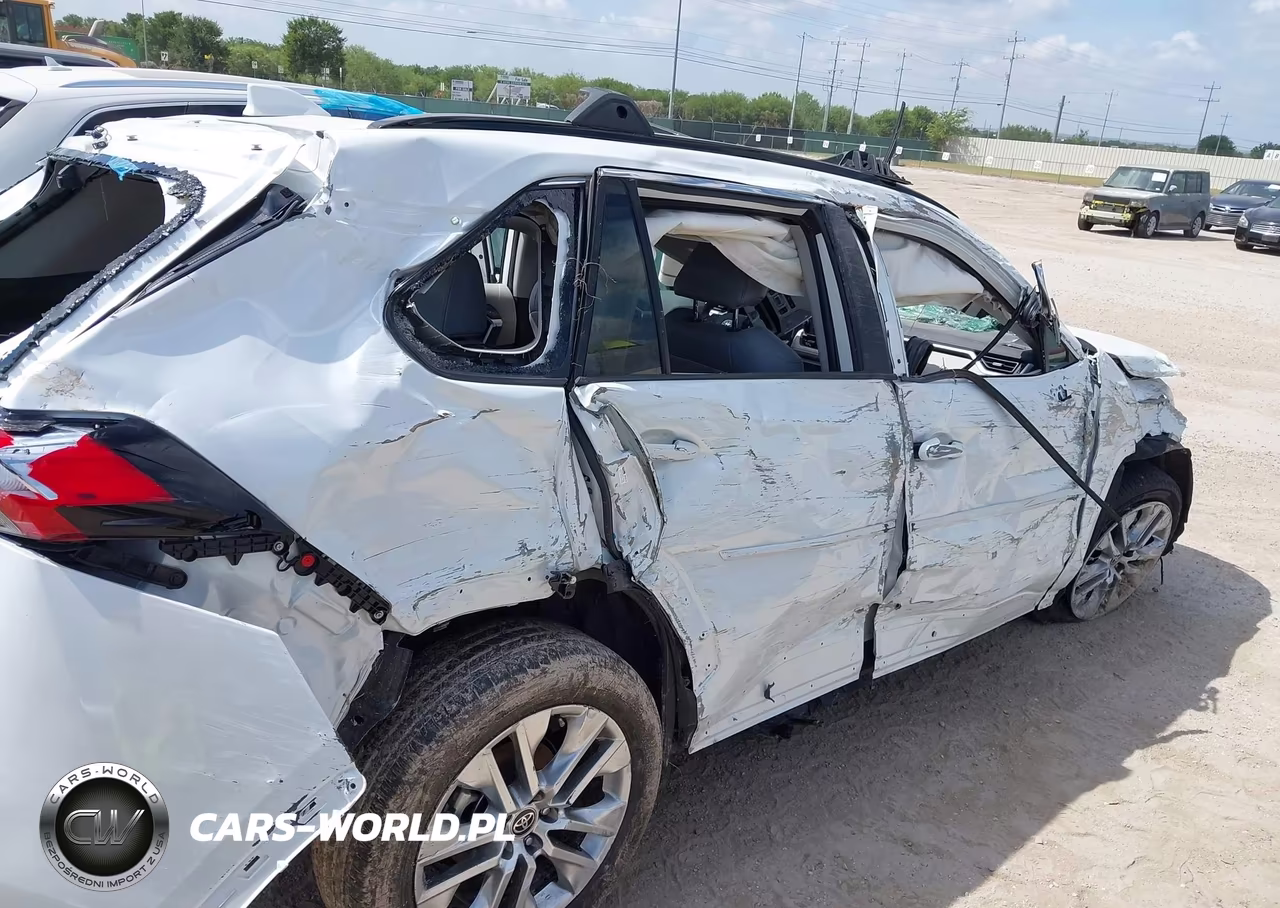 2025 Toyota Rav4 Xle Premium VIN:2T3C1RFVXSW371005 - 18