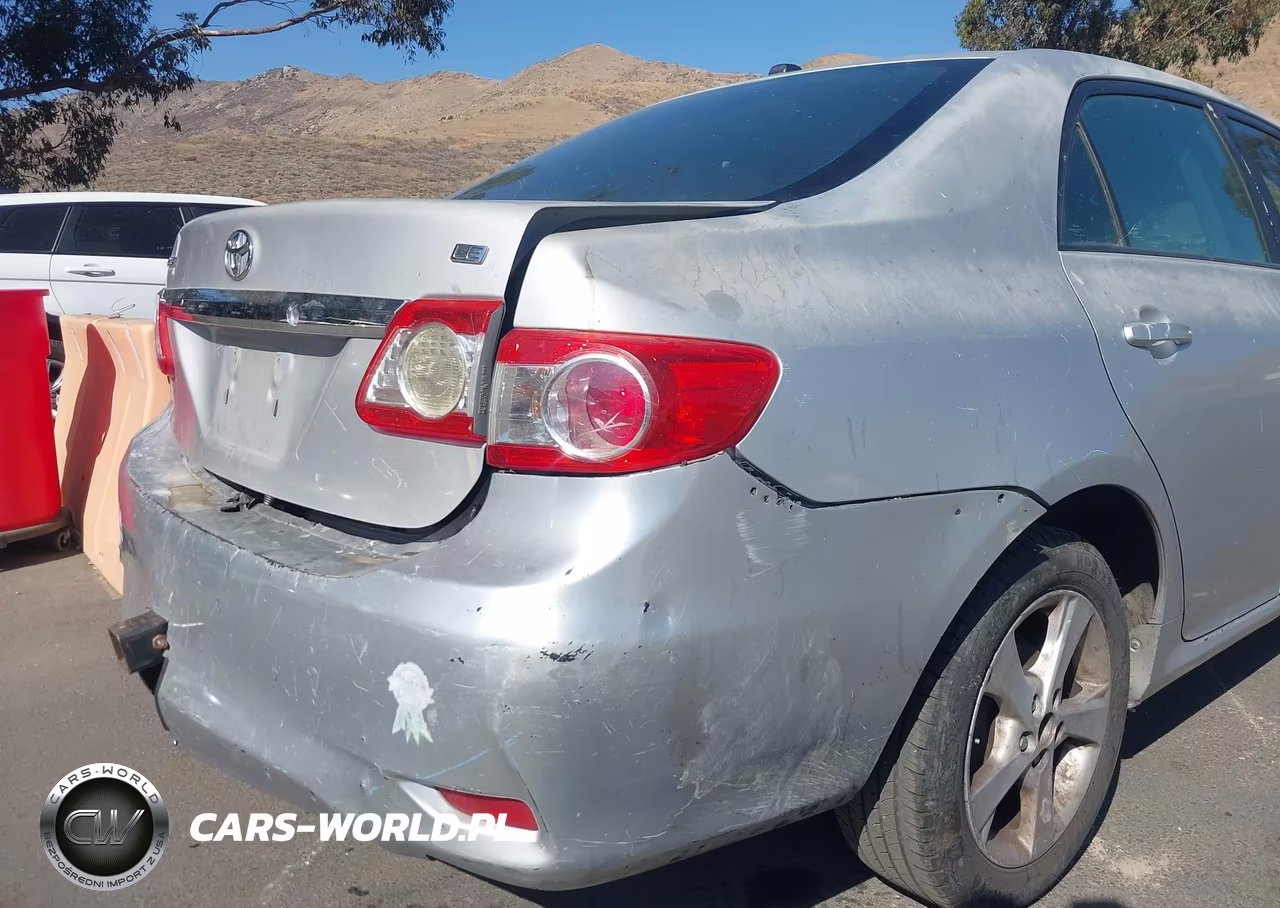 2012 Toyota Corolla Le VIN:2T1BU4EE3CC767635 - 12
