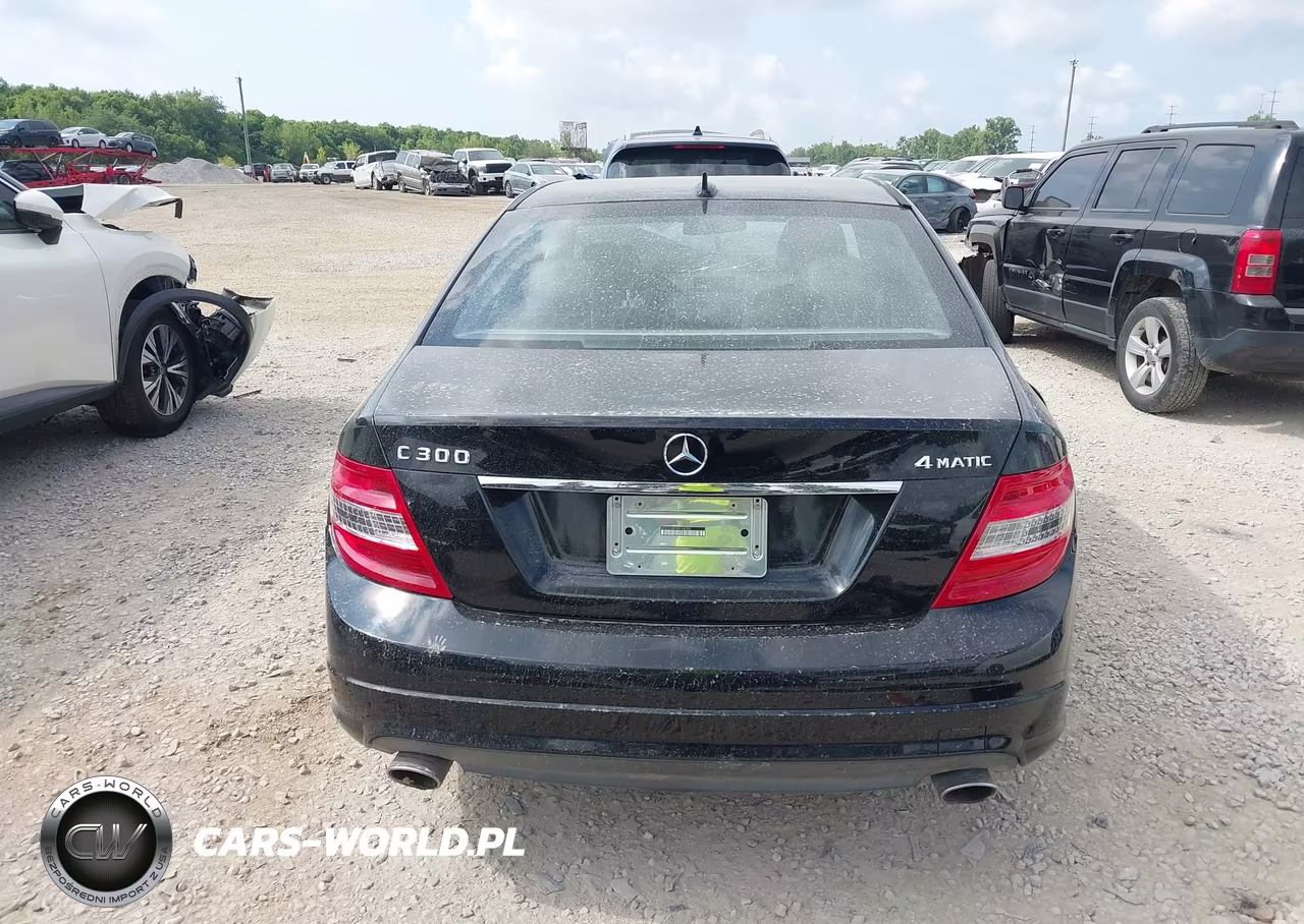 2011 Mercedes-Benz C 300 Luxury 4Matic-Sport 4Matic VIN:WDDGF8BB3BR146343 - 17