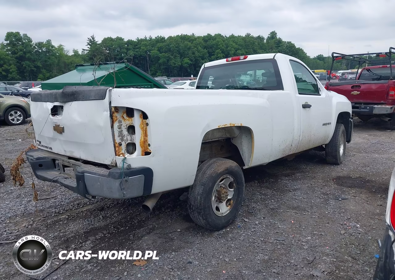 2007 Chevrolet Silverado 2500Hd Work Truck VIN:1GCHC24K07E573236 - 4