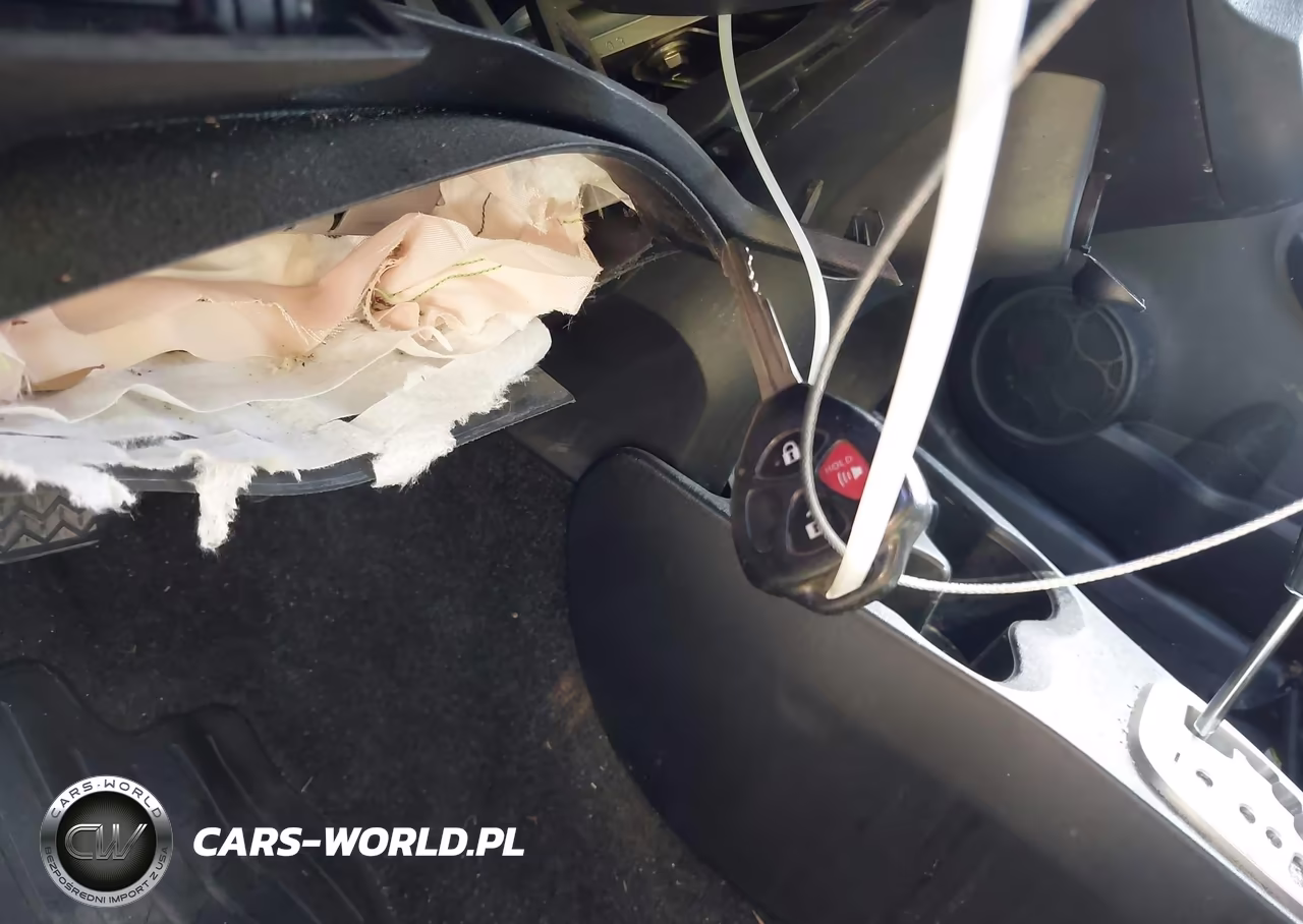 2013 Toyota Yaris Se VIN:JTDKTUD30DD551457 - 11