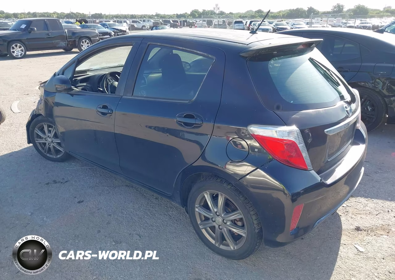 2013 Toyota Yaris Se VIN:JTDKTUD30DD551457 - 3
