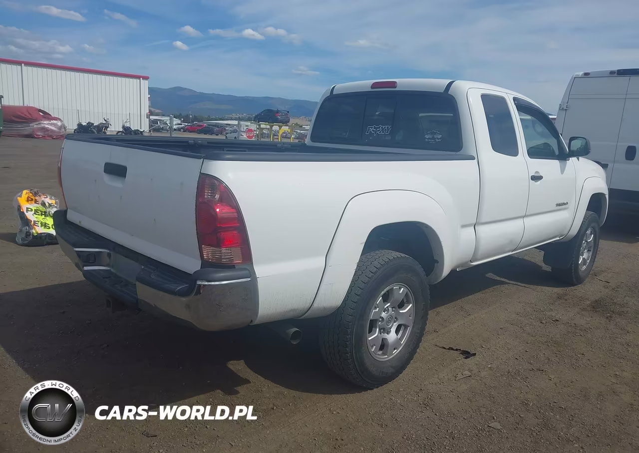2005 Toyota Tacoma Base V6 VIN:5TEUU42N65Z114209 - 4