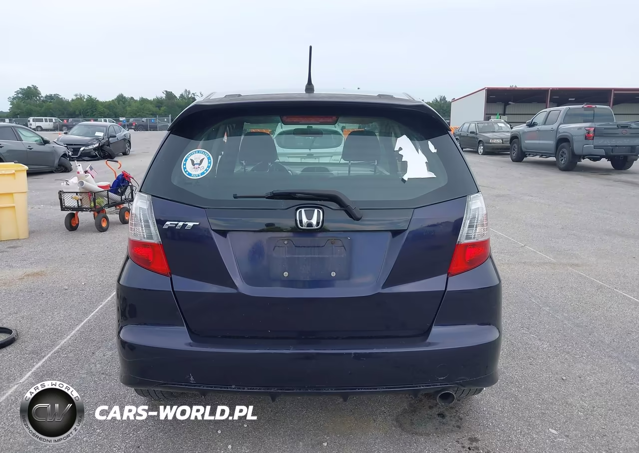 2010 Honda Fit Sport VIN:JHMGE8H67AC018534 - 17