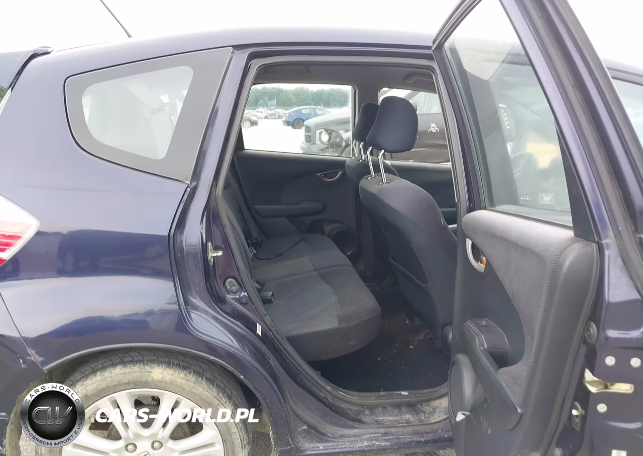 2010 Honda Fit Sport VIN:JHMGE8H67AC018534 - 8