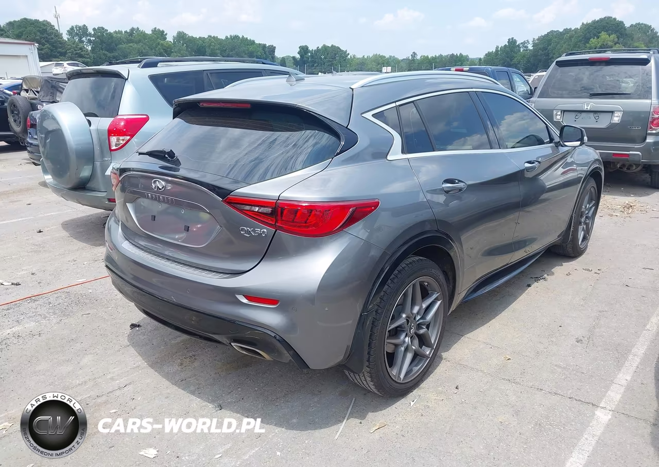 2017 Infiniti Qx30 Premium VIN:SJKCH5CP2HA023889 - 4
