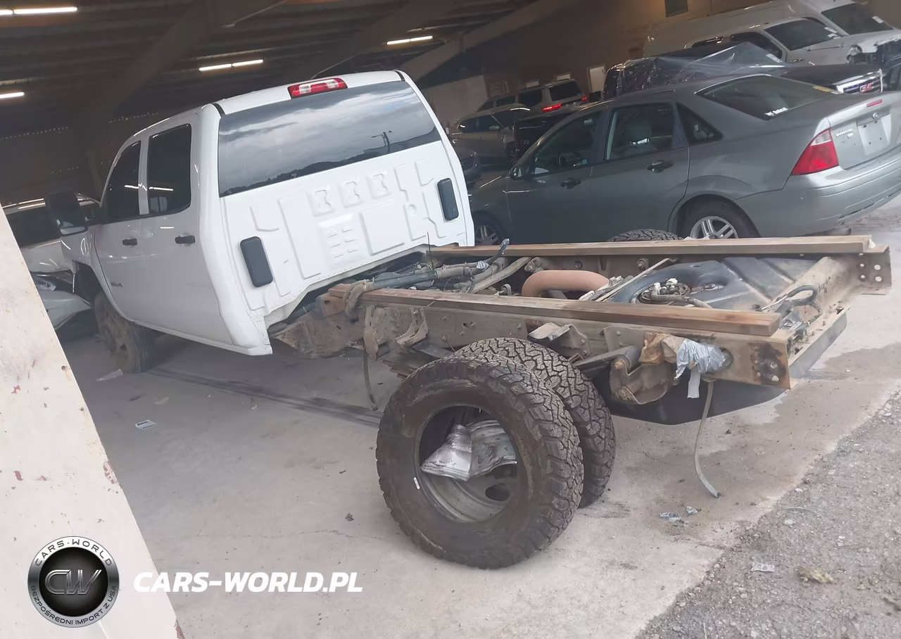 2015 Chevrolet Silverado 3500Hd Chassis Wt VIN:1GB4KYC87FF680288 - 3