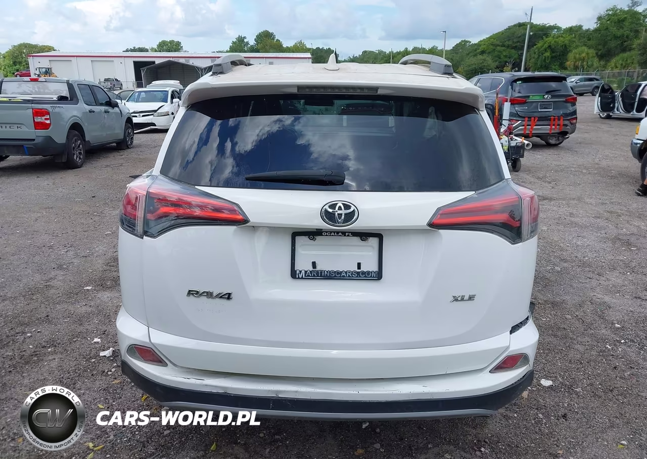 2017 Toyota Rav4 Xle VIN:2T3WFREVXHW317504 - 16