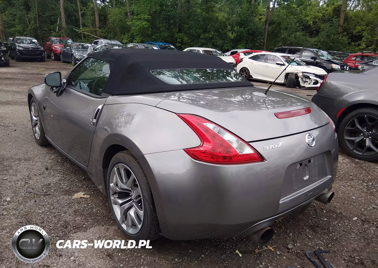 2010 Nissan 370Z Touring VIN:JN1AZ4FH1AM301274 - 3