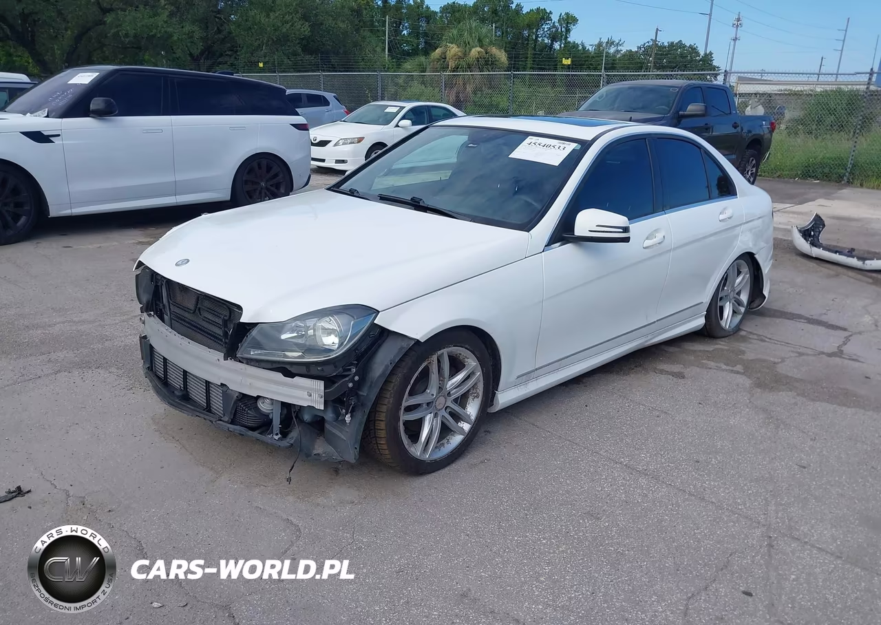 2014 Mercedes-Benz C 250 Sport VIN:WDDGF4HB0EG253687 - 2