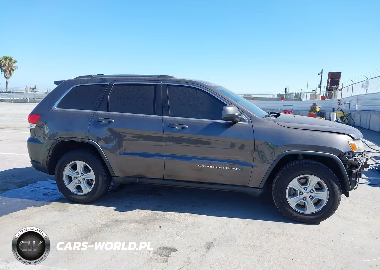 2016 Jeep Grand Cherokee Laredo VIN:1C4RJEAG0GC359077 - 14