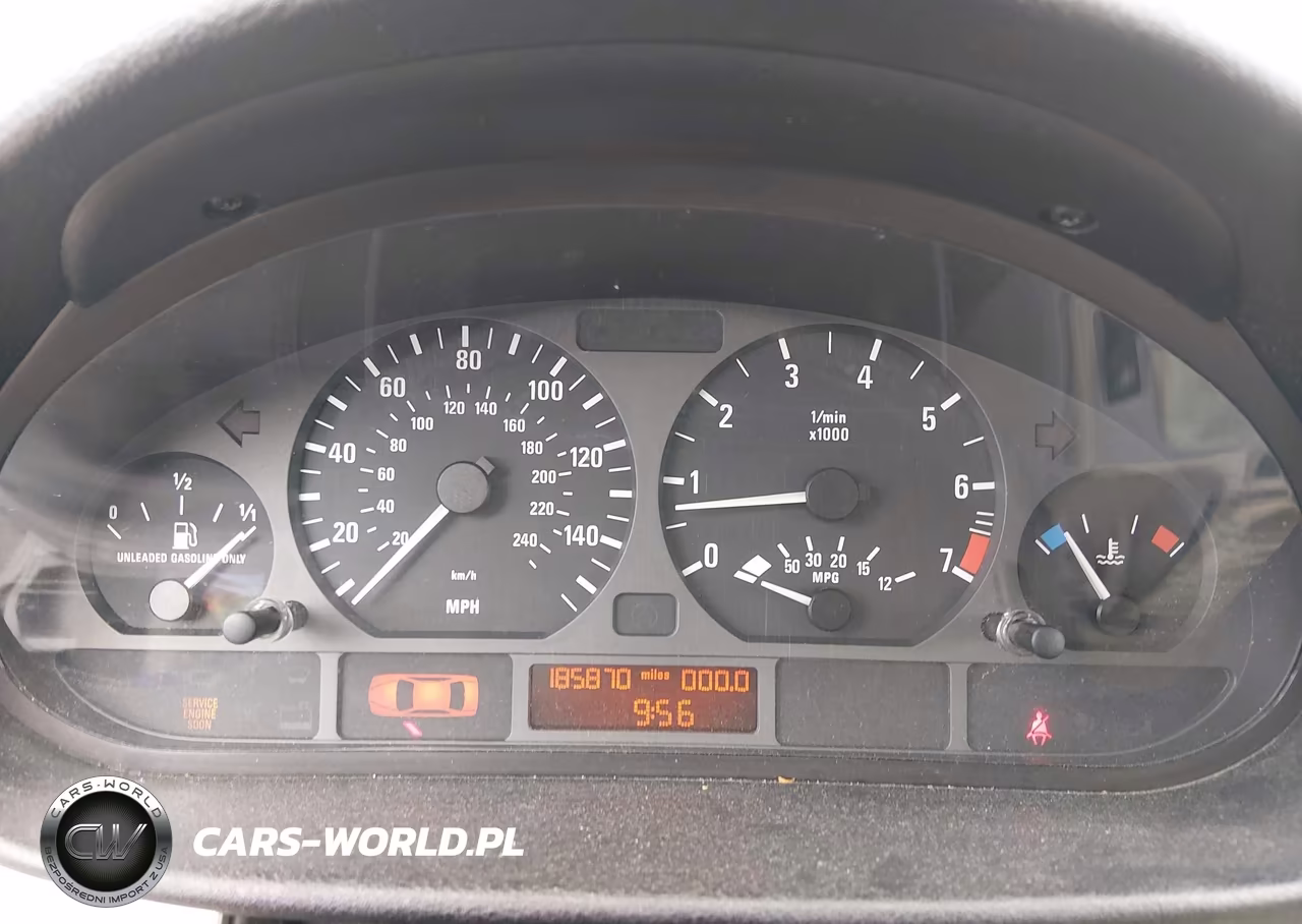 2004 BMW 325I VIN:WBAEV334X4KL61833 - 7